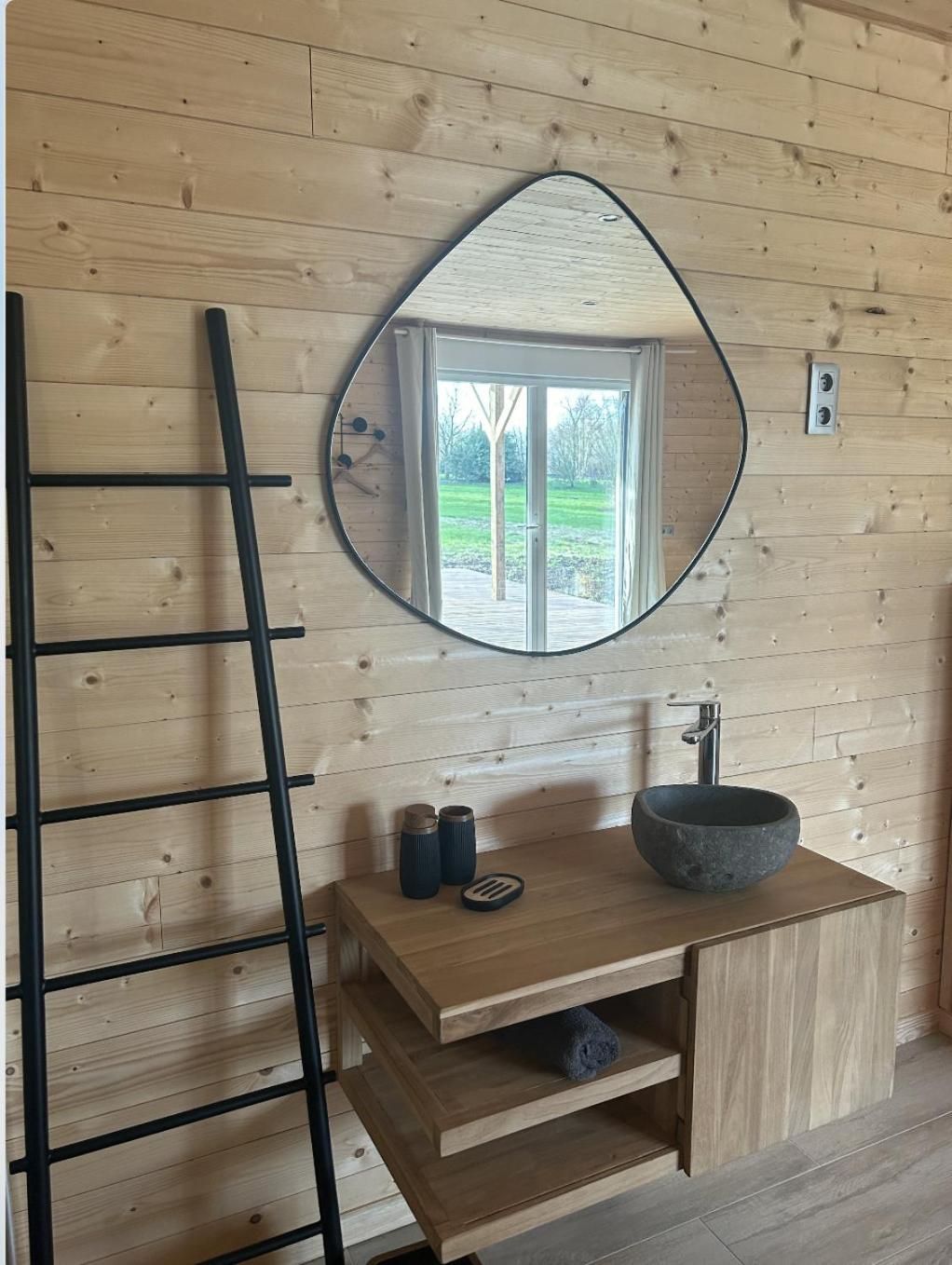 Les Lodges De Malbrough Aire-sur-la-Lys Εξωτερικό φωτογραφία